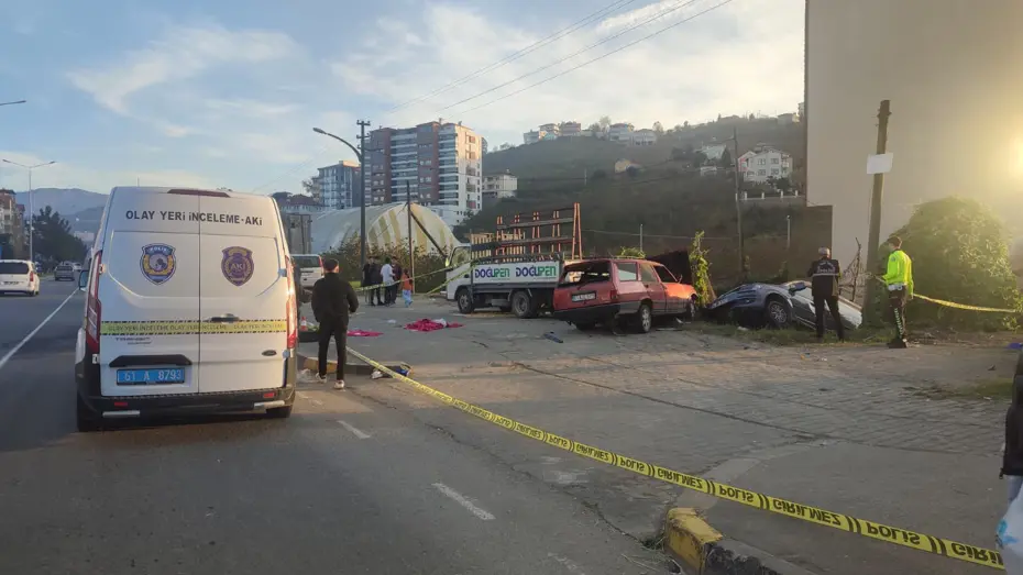 O T O M O B I L I N C A R P T I G I B A B A A N N E I L E 2 T O R U N 1038045 308057 796176.Jpg