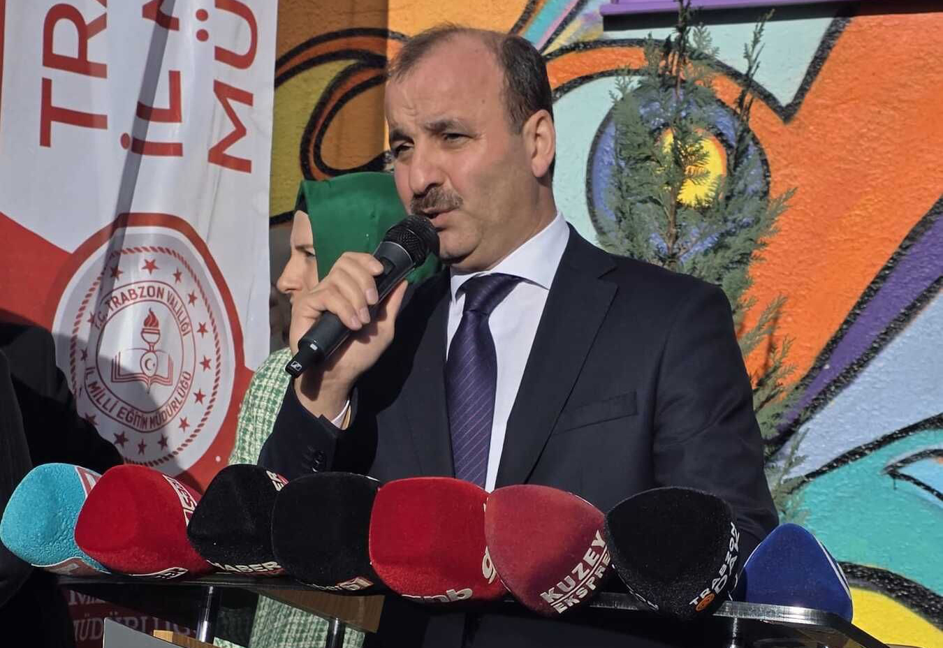 Trabzon Il Milli Egitim Muduru Uygun Isim Vermeden Ortahisar Belediyesini Elestirdi Okul Acilacaksa Milli Egitim Acar