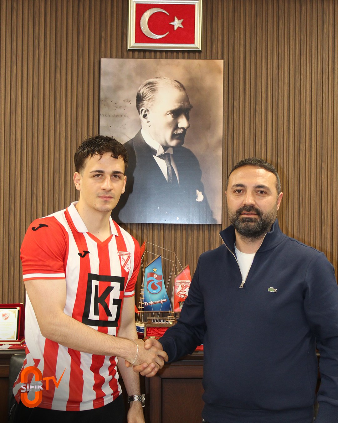 G Oyrqk W I A Af B9 E