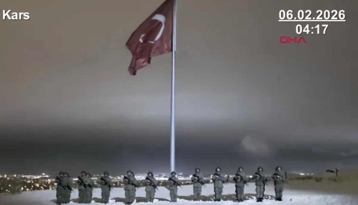 698584327Ebf4690 W1200Xh687