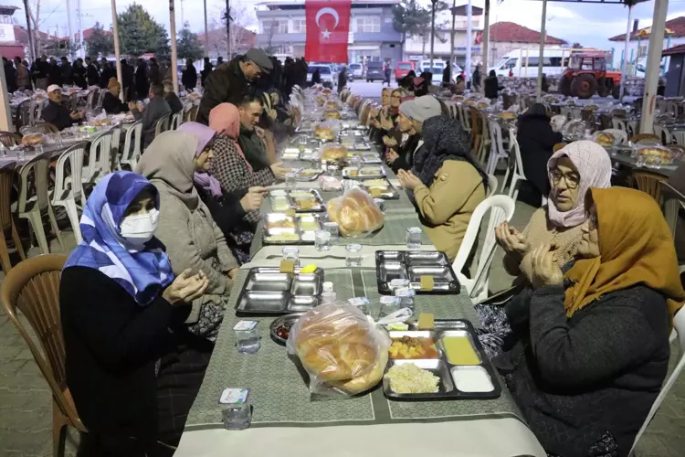 69A294F08C3F68B010B64E24