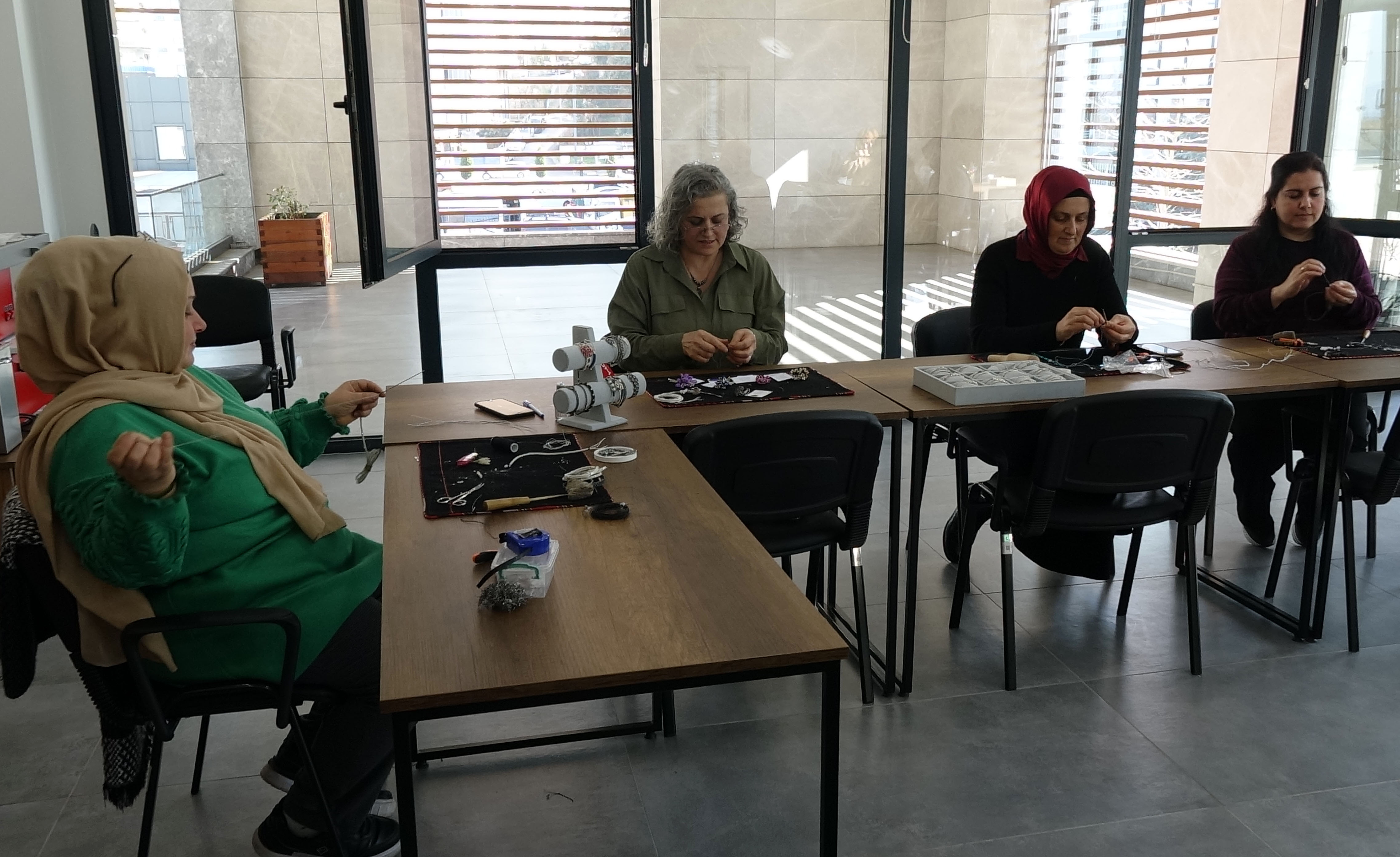 E N D E M I K B I T K I L E R T A K I V E K U M A S A D U Y G U L A 1181839 350820