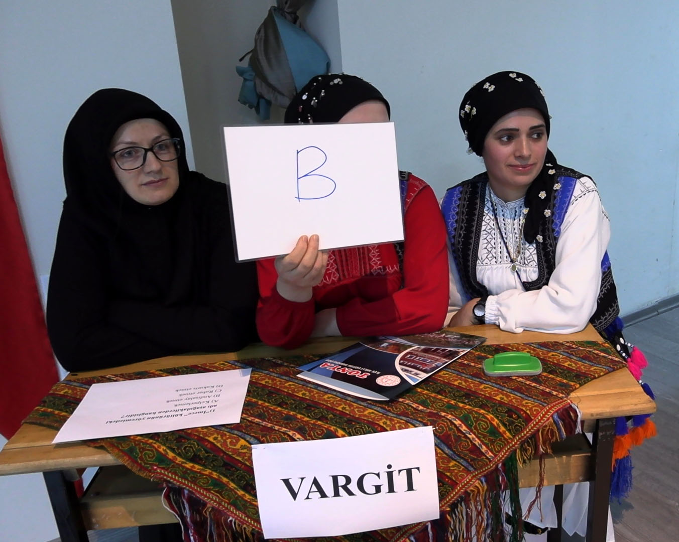 V E L I L E R I N B I L G I Y A R I S M A S I S O R U L A R T A R I H 1171355 347931