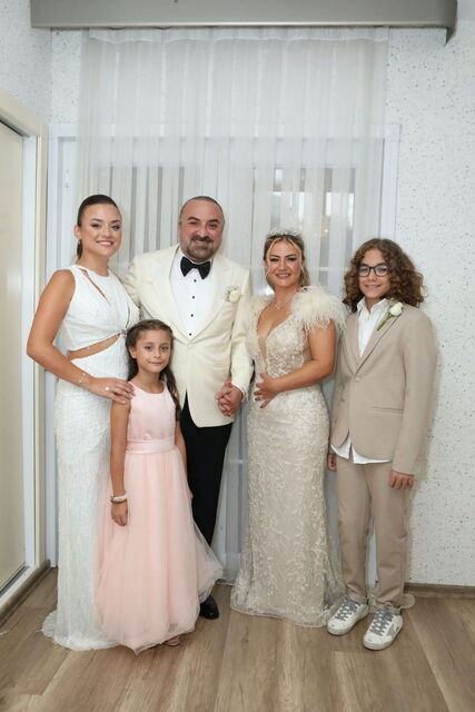 3873519 72C08D0Bf1012462D1E05De97Ed24844 640X640