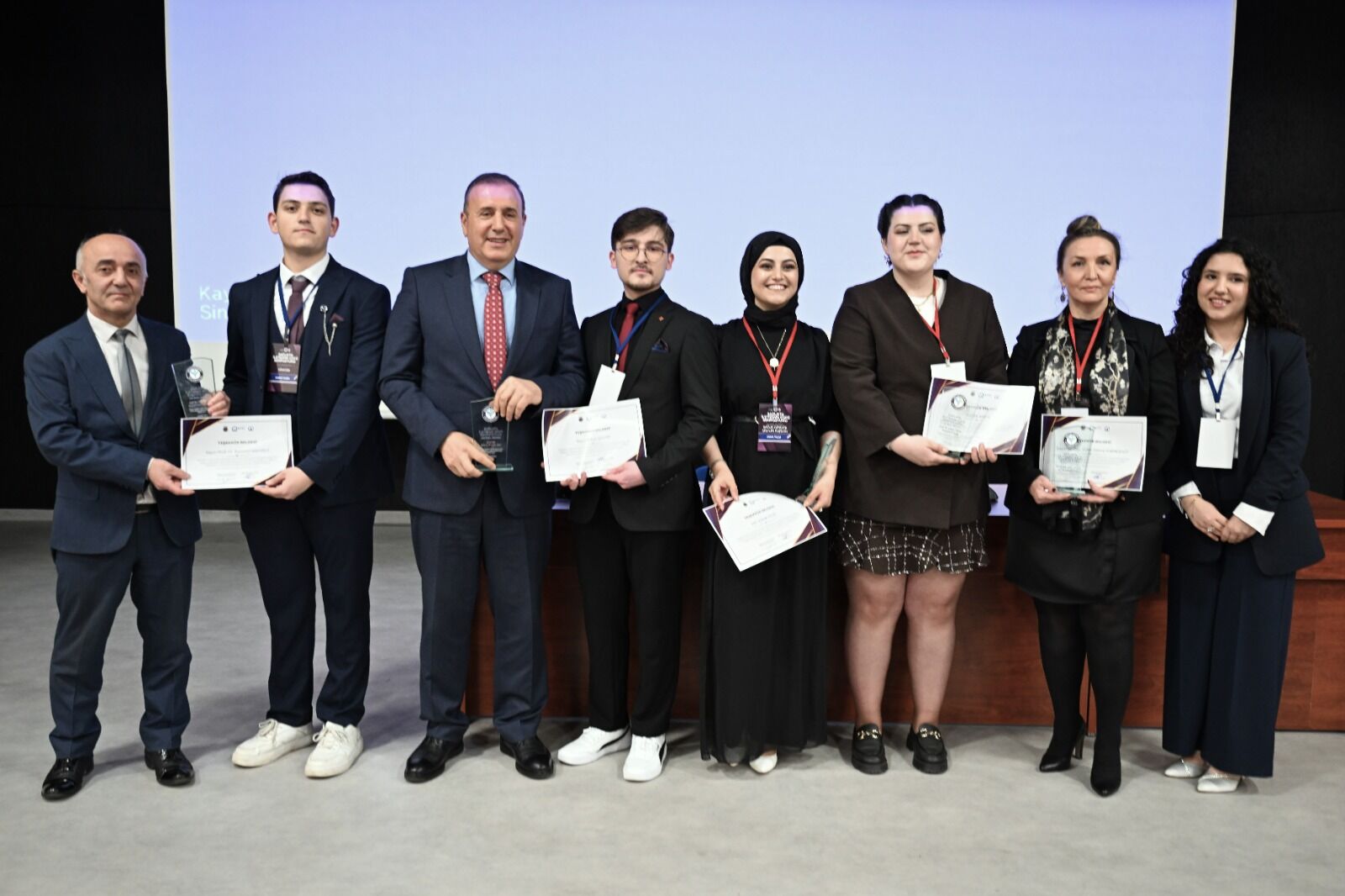 464Ffd5B B742 43A8 B865 A776985831A1