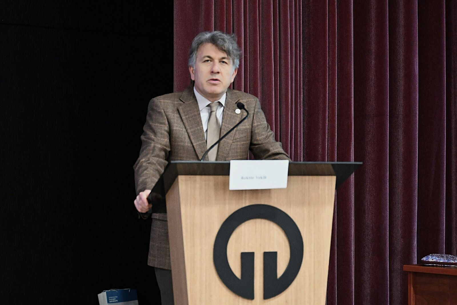 7Baad6E4 4Eae 4Cb4 A3B6 9B64D97C5Be4