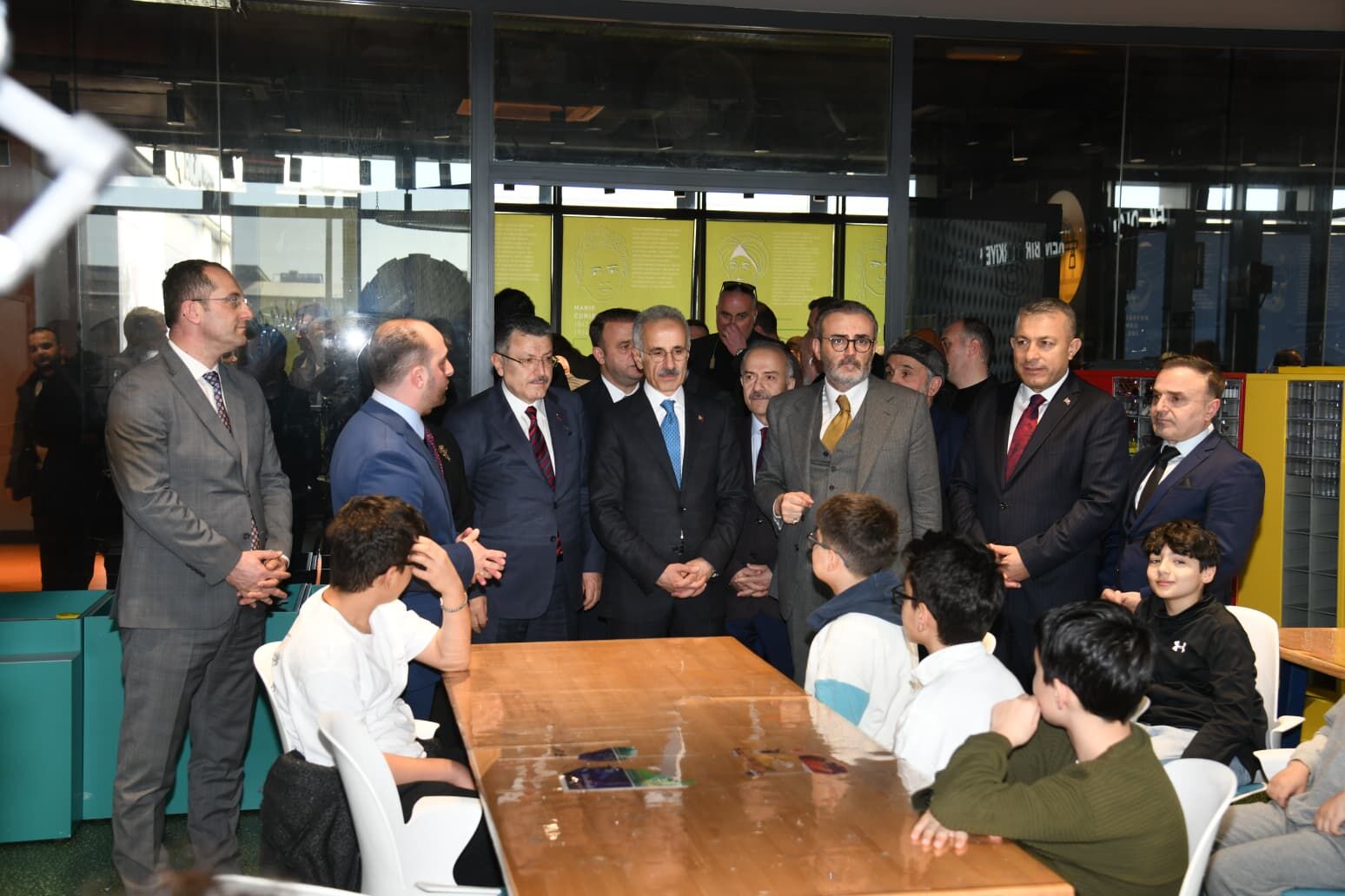 E7C2B7B3 Ffc3 48Ef B119 706A09735Bca