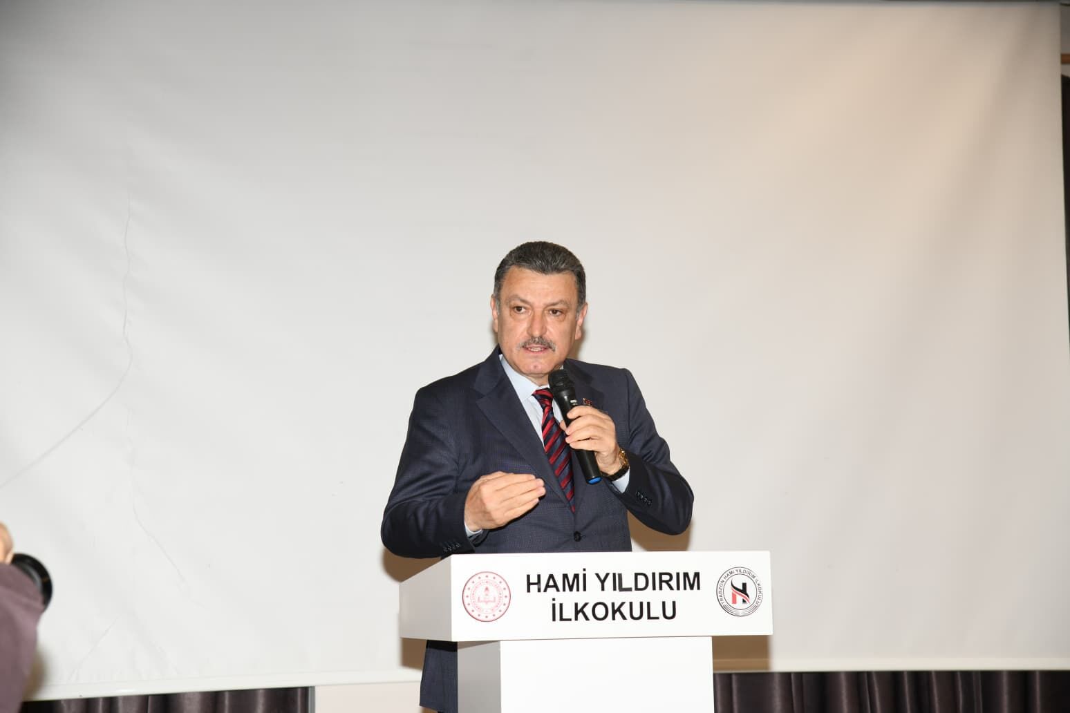 F6706Ecd Cbf2 4D99 A832 D7F28F2568Ce