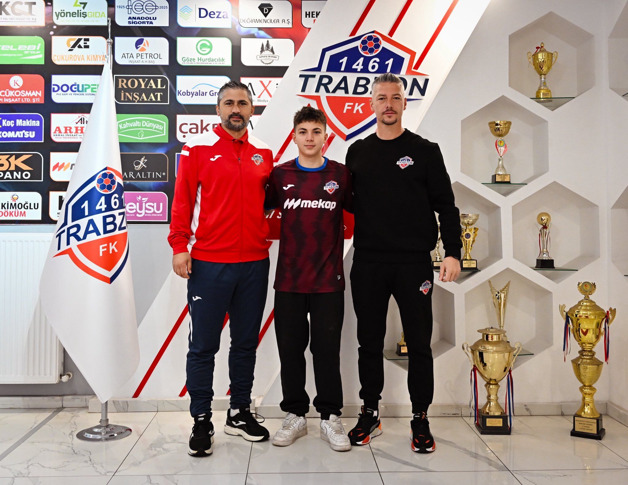 H Ee9C Ebak A A2 X J K