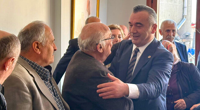 Iyi Parti Trabzon Bayramlastirn 1743546118 B