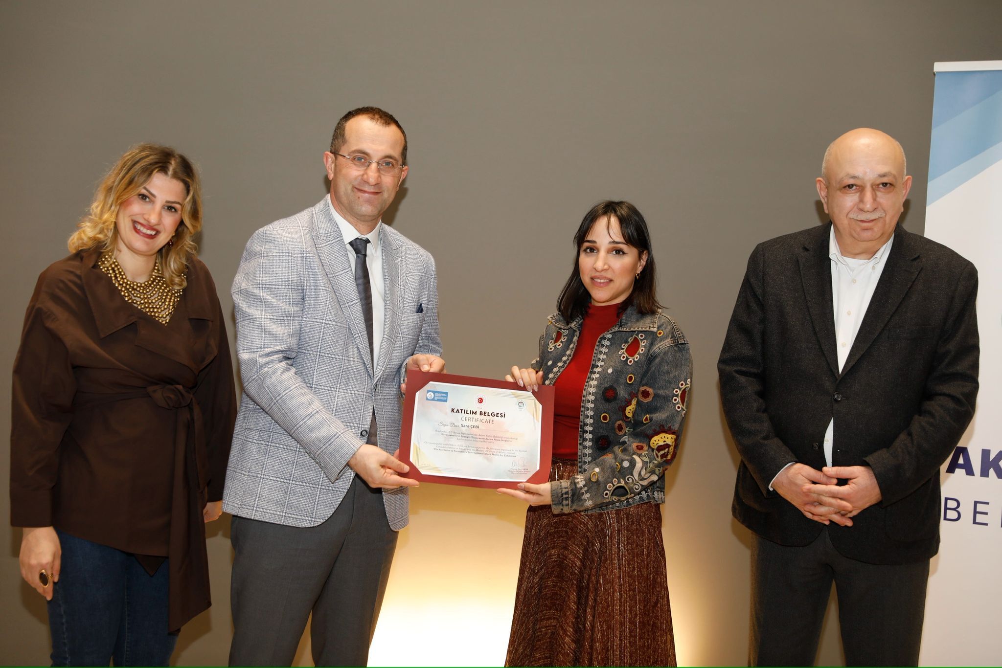 Resi̇m Sergi̇si̇ (10)