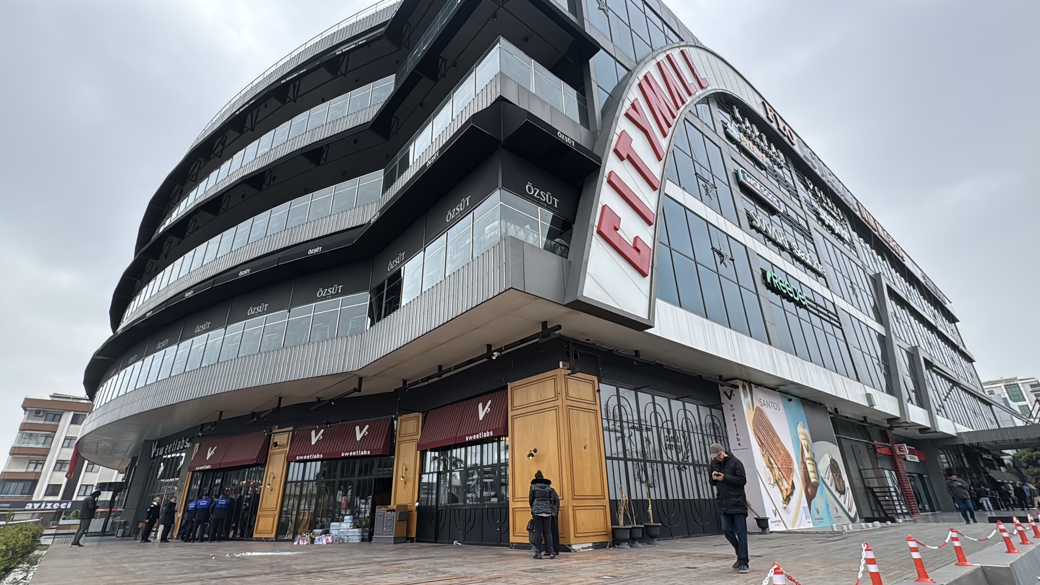 S A M S U N’ D A A V M R U H S A T S I Z O L D U G U G E R E K C E S I 1227436 365076