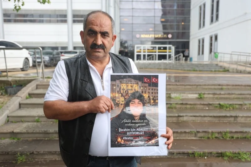 69Edaed8239A4508 W1200Xh800.Jpg