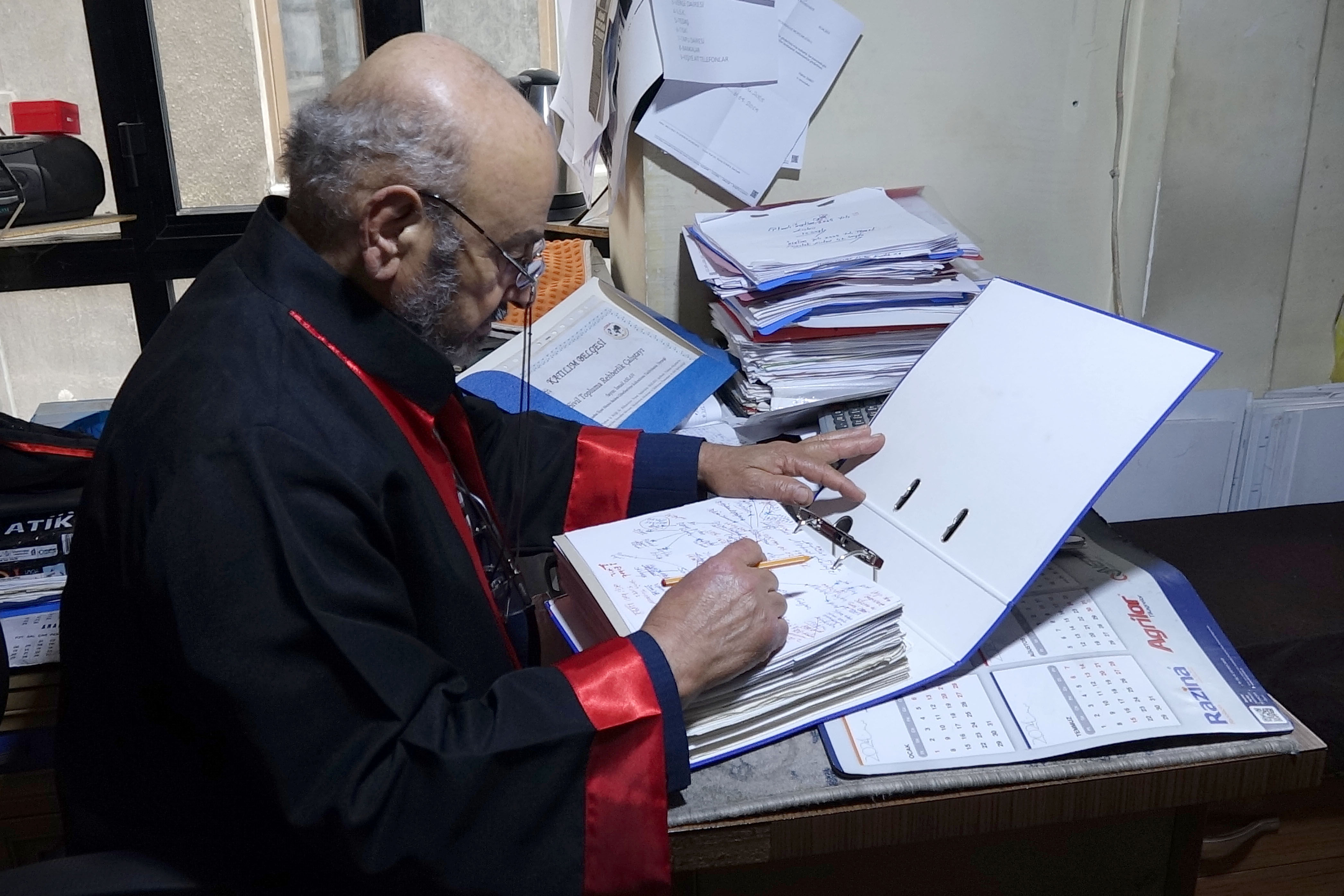 77 Y A S I N D A K I A R Z U H A L C I N I N U N I V E R S I T E A Z M 1228404 365393