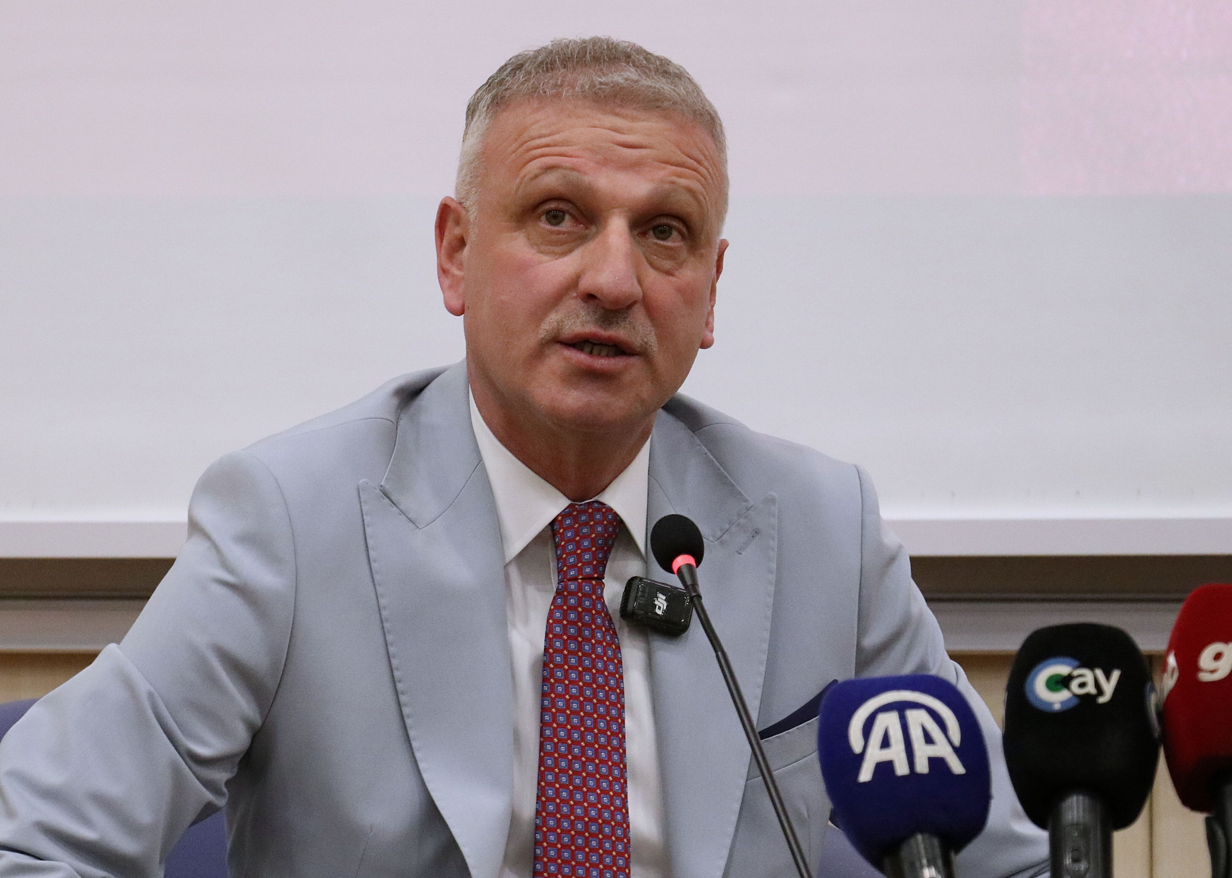 A A 20260422 41182260 41182258 C U M H U R B A S K A N I B A S D A N I S M A N I S A R A L T R A B Z O N D A U N I V E R S I T E O G R E N C I L E R I Y L E B I R A R A Y A G E L D I