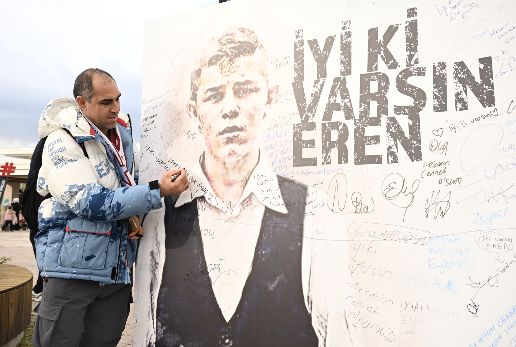 Ekran Resmi 2026 04 10 19.08.24