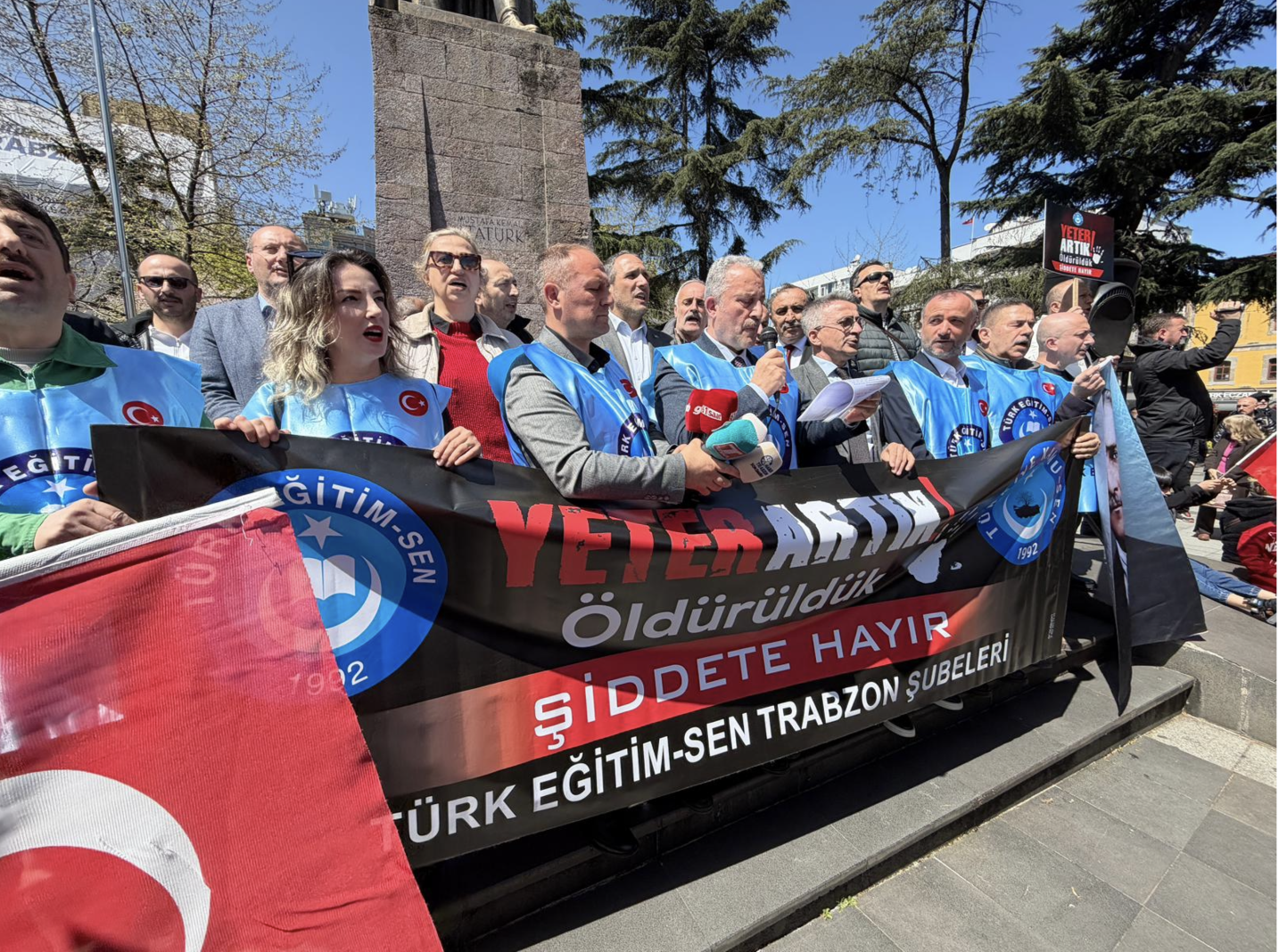 Ekran Resmi 2026 04 15 12.10.45