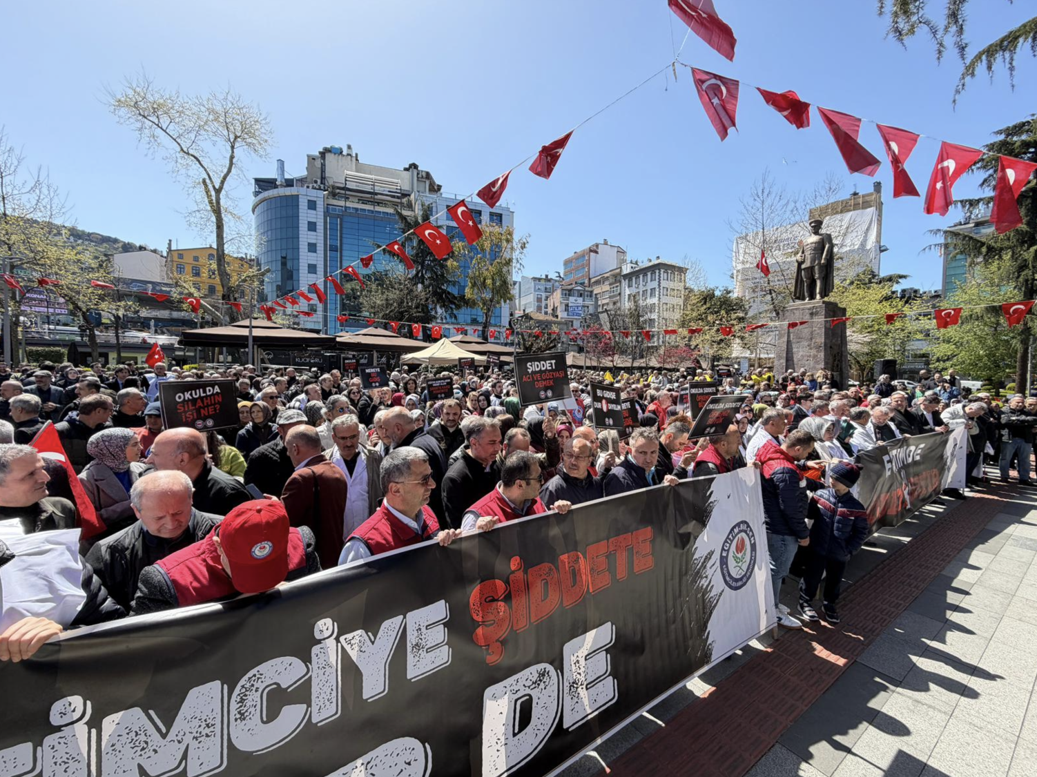 Ekran Resmi 2026 04 15 12.27.38