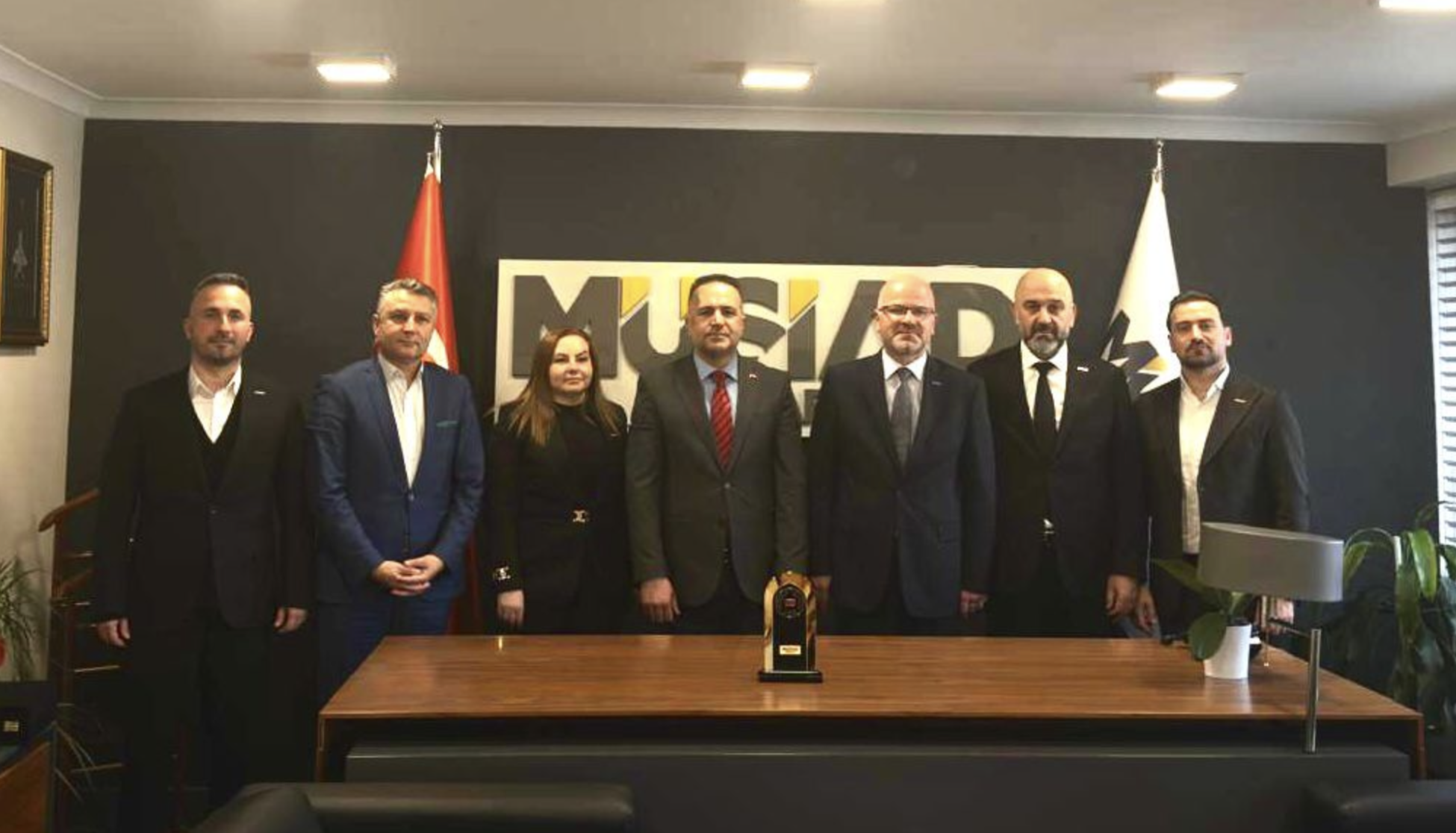 Ekran Resmi 2026 04 15 13.37.45