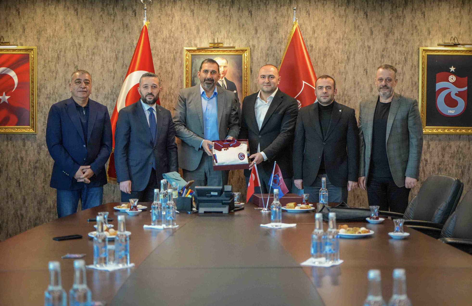 Ekran Resmi 2026 04 16 17.43.58