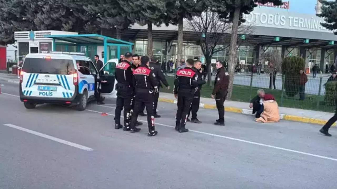 Evlenmek Vazgecti Ortalik Karisti 1776142960 812.Jpg