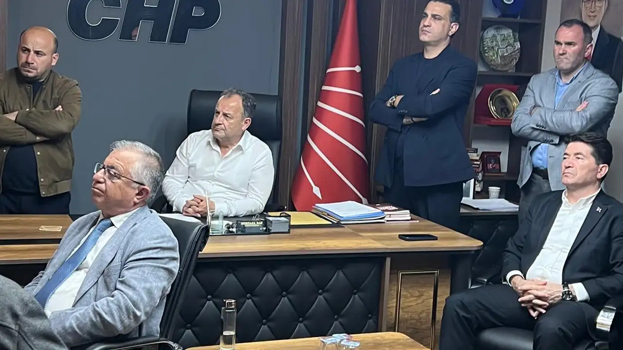 Chp Trabzonda Mutlak Butlan Nobeti Konforlu Genel Baskan Koltugunu Reddediyorum