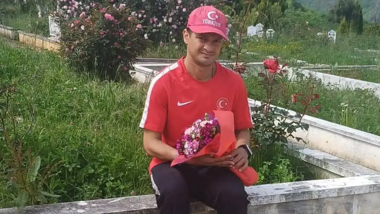 Trabzon Spor Camiasini Yasa Bogan Haber Yasamini Yitirdi