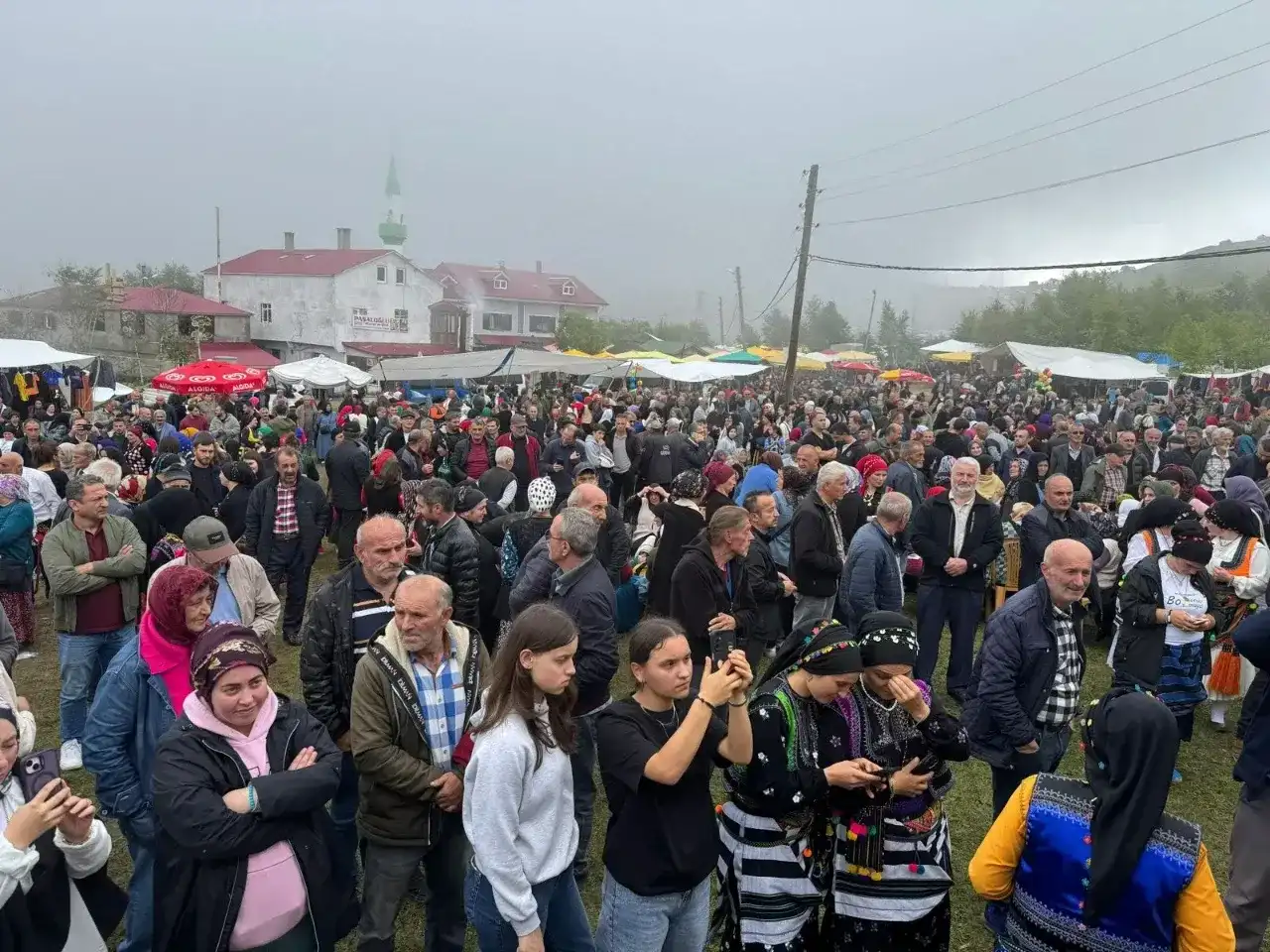 Trabzonun Liser Ve Beypinari Yaylalarinda Senlikler Duzenlendi1