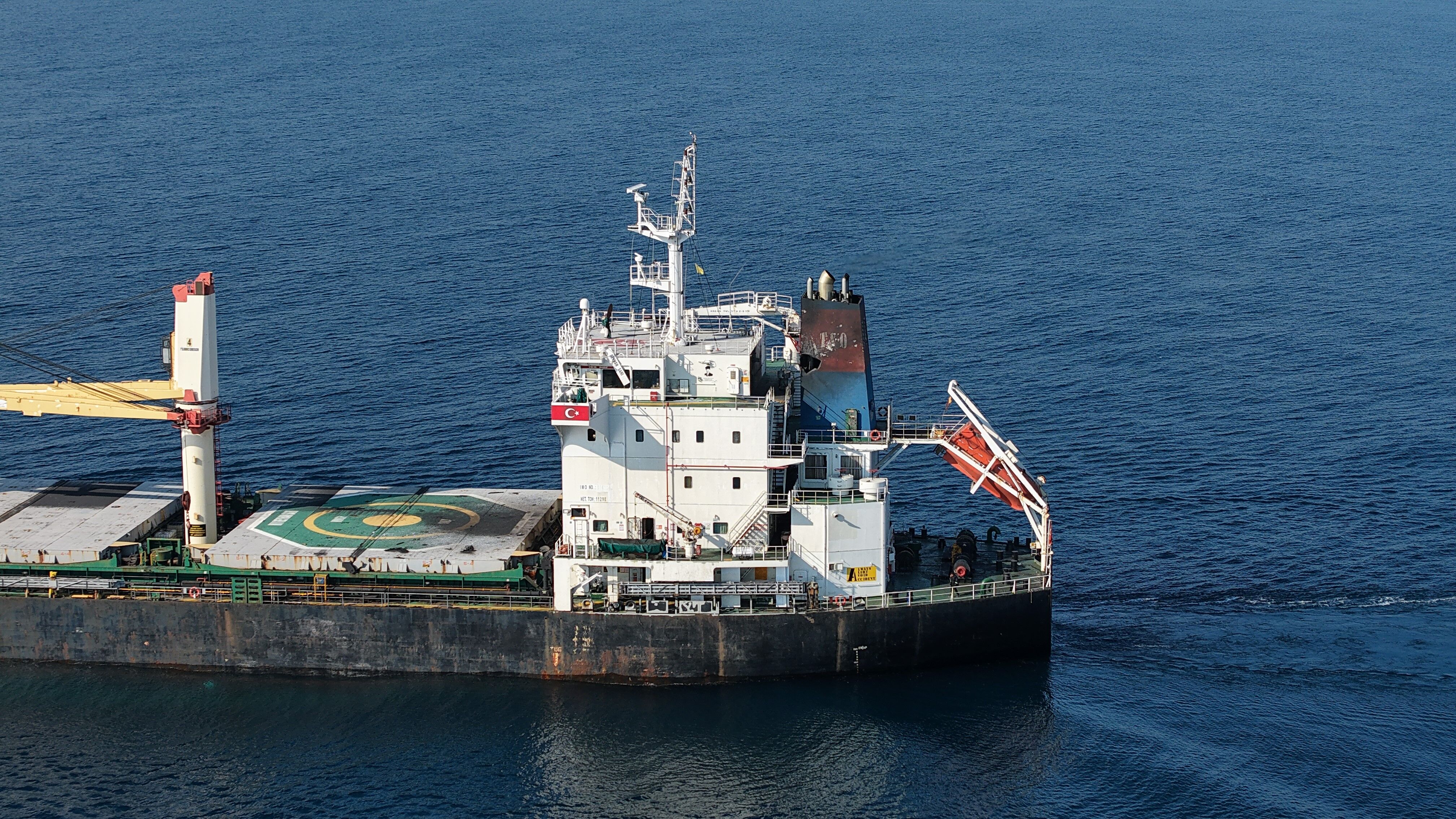 A W752449 06