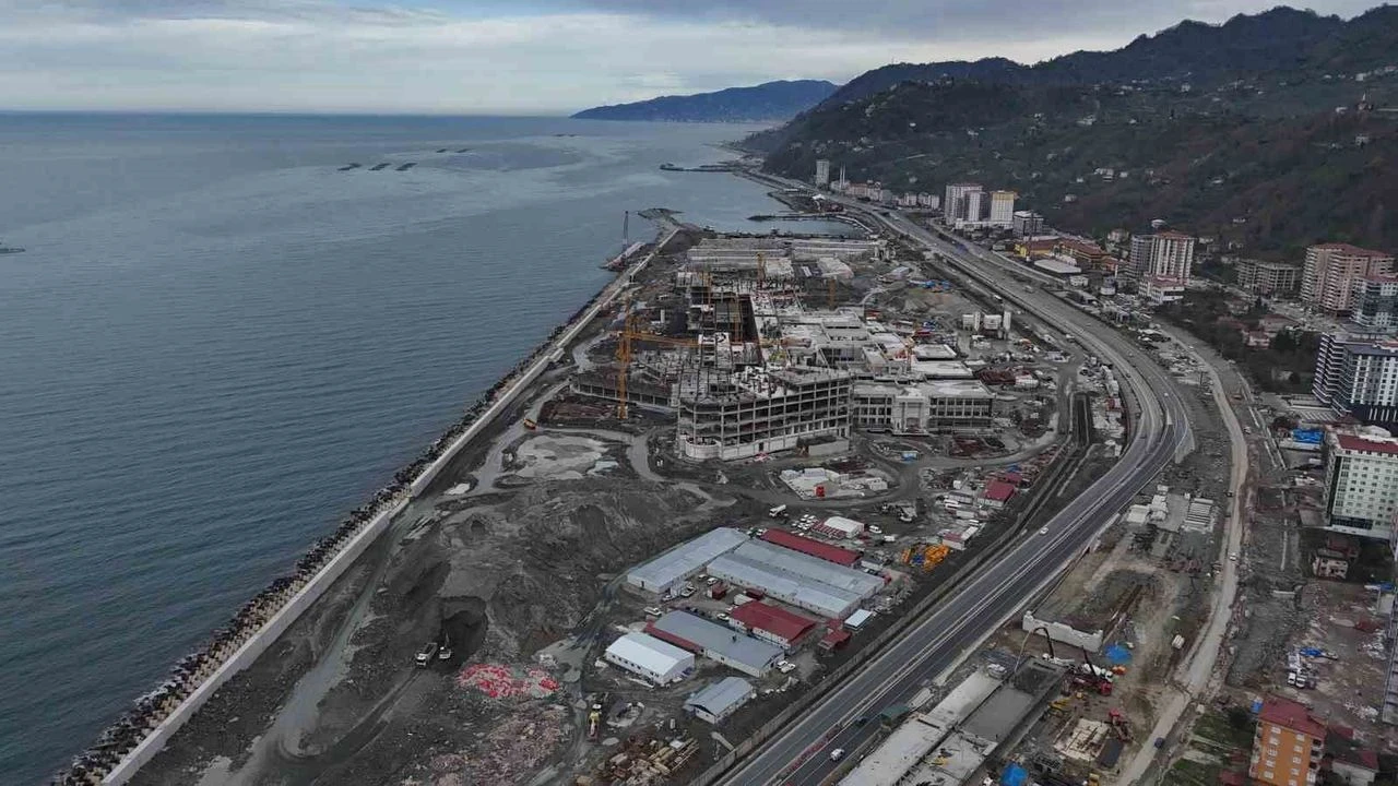 Rize Sehir Hastanesi Insaati Hizla Devam Ediyor