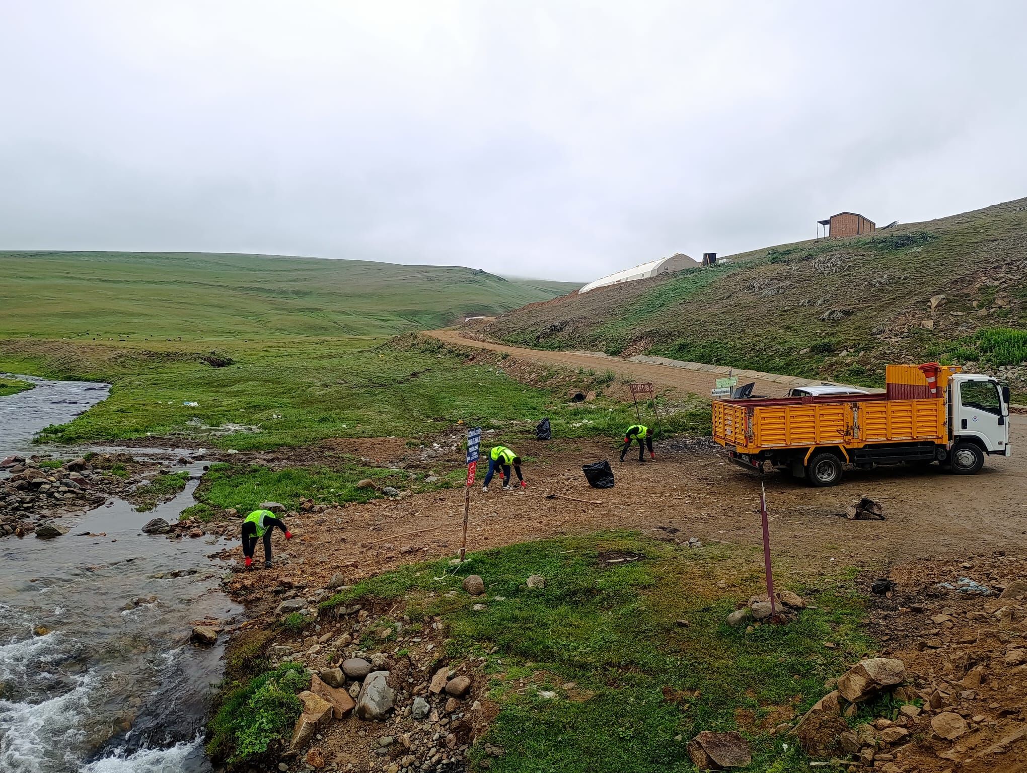 Unknown-757