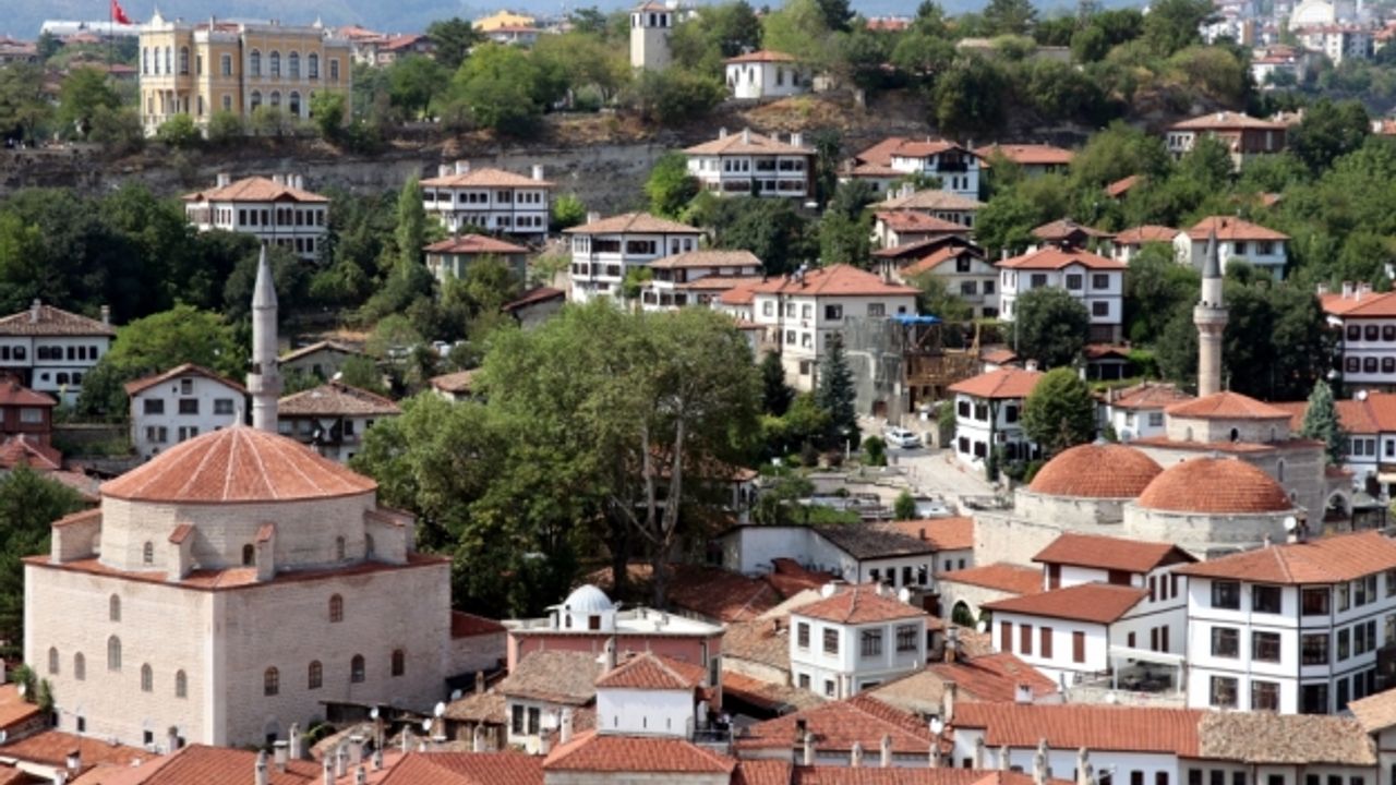 Safranbolu Kovid-19 gölgesinde nüfusunun 6 katı turist ağırladı