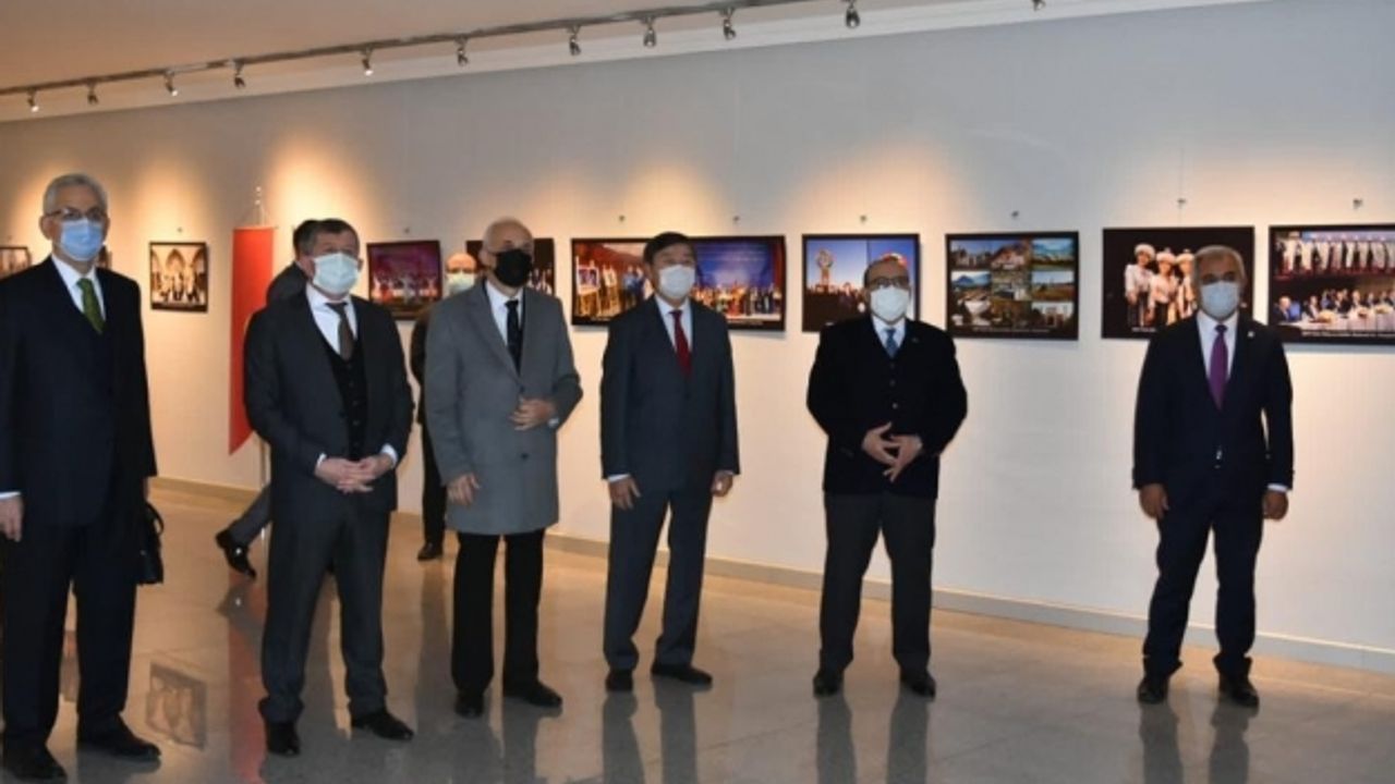 Türk Dünyası Kültür Başkenti Resim Sergisi Trabzon'da açıldı!