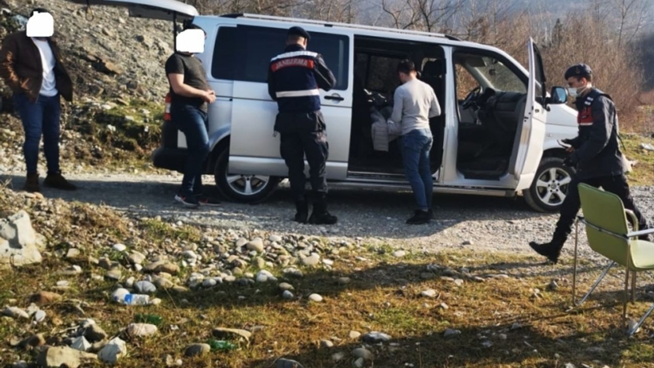 Zonguldak'ta Kovid-19 tedbirlerine uymayan 13 kişiye 22 bin 802 lira ceza verildi