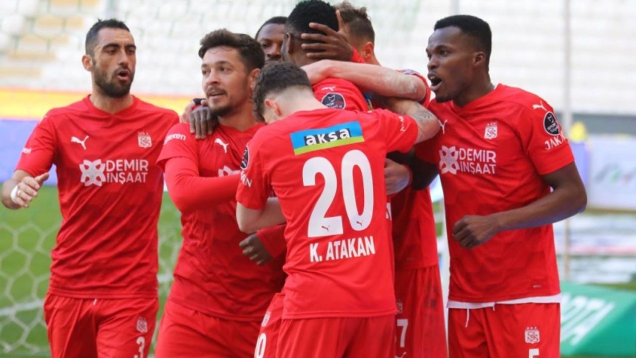 Sivasspor'da 5 futbolcu Trabzonspor maçında forma giyemeyecek