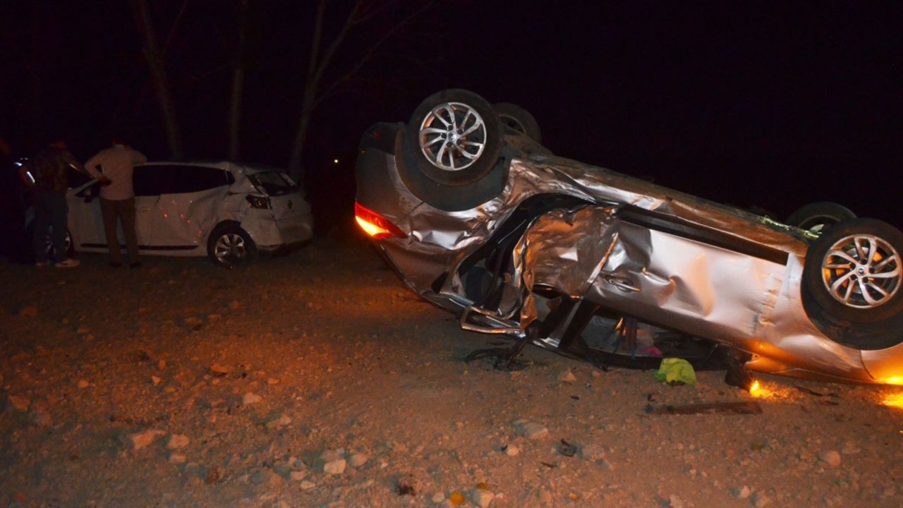 Amasya’da domuz sürüsünün neden olduğu trafik kazasında 8 kişi yaralandı