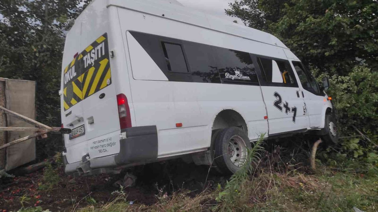 Ordu’da fındık işçilerini taşıyan minibüs kaza yaptı: 13 yaralı