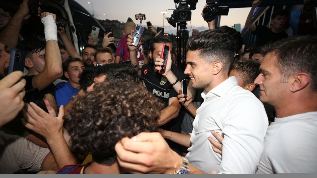 Trabzonspor'un transfer görüşmesi yaptığı Bartra ve Lahtimi, Trabzon'a geldi