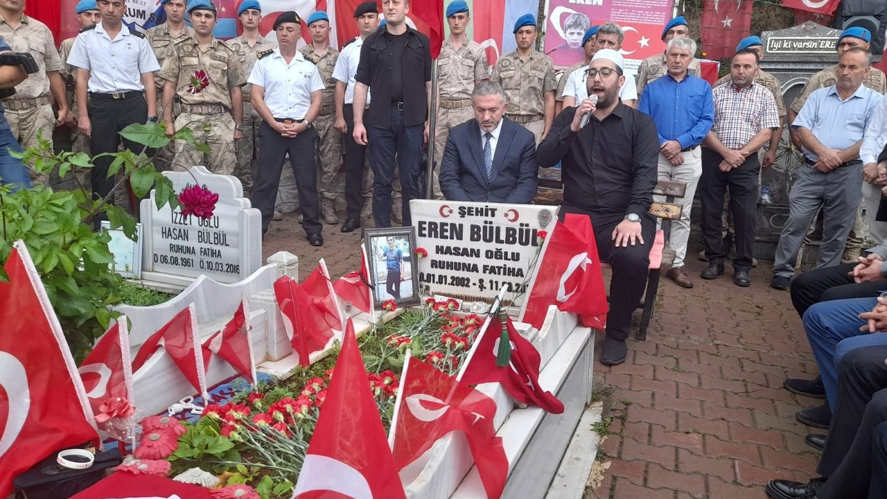 Şehit Eren Bülbül ölümünün 5. yıldönümünde mezarı başında anıldı