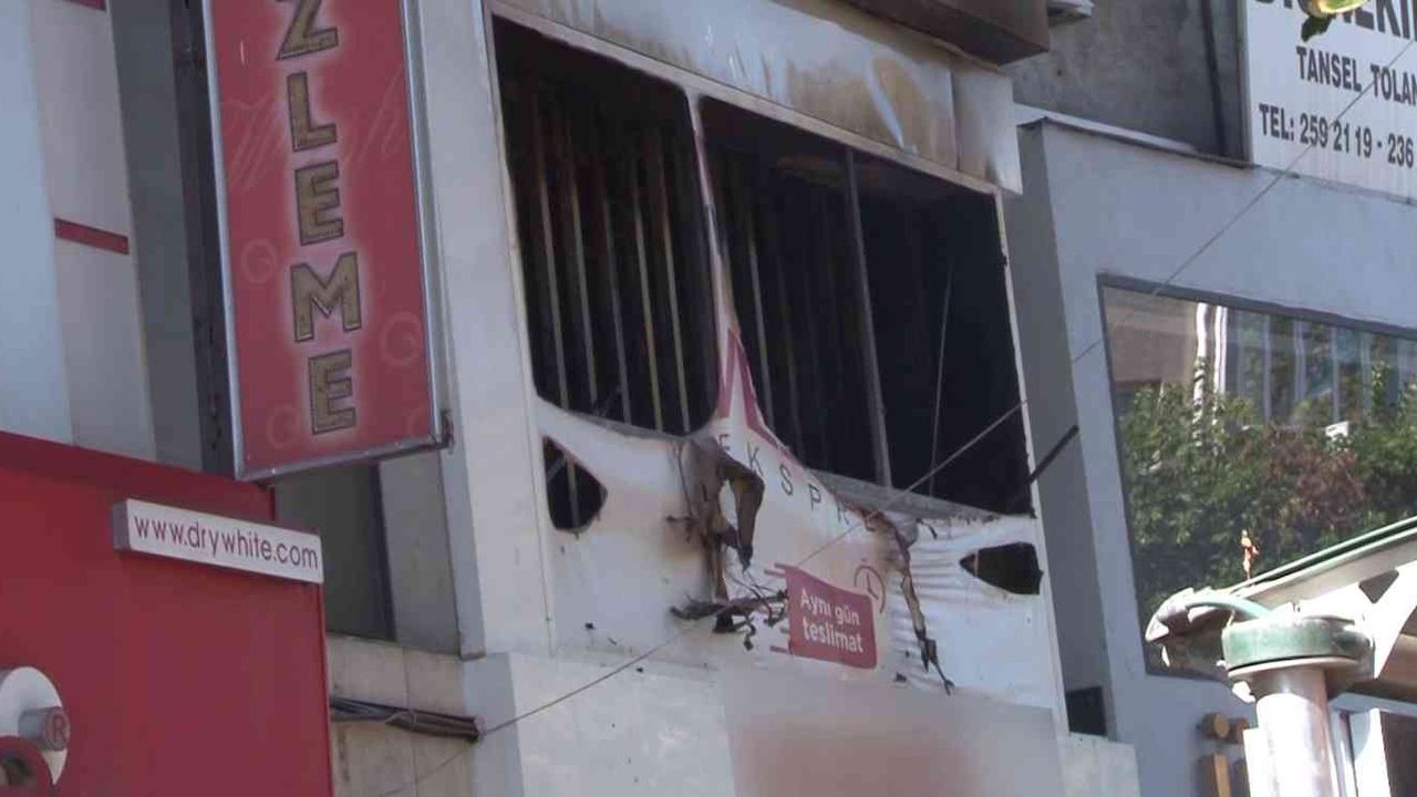 Beşiktaş’ta iş yerinde çıkan yangın paniğe neden oldu