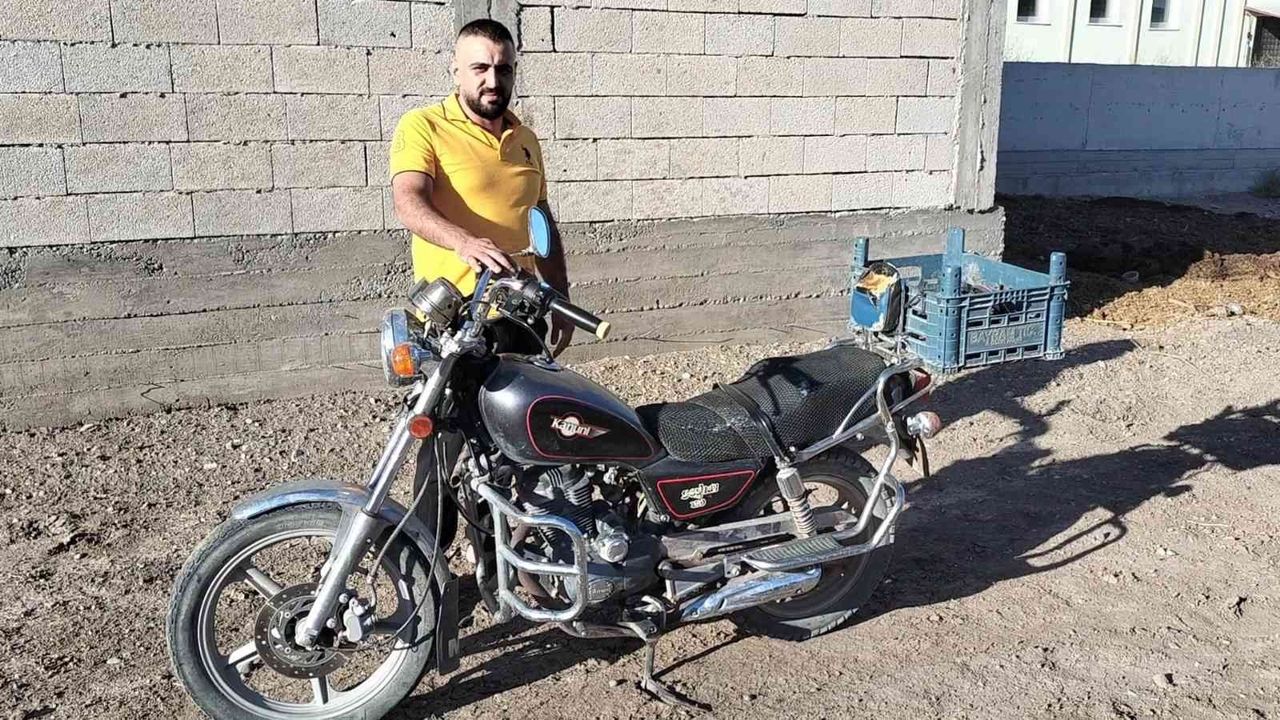 Iğdır’da çalınan motosiklet 3 yıl sonra bulunarak sahibine teslim edildi