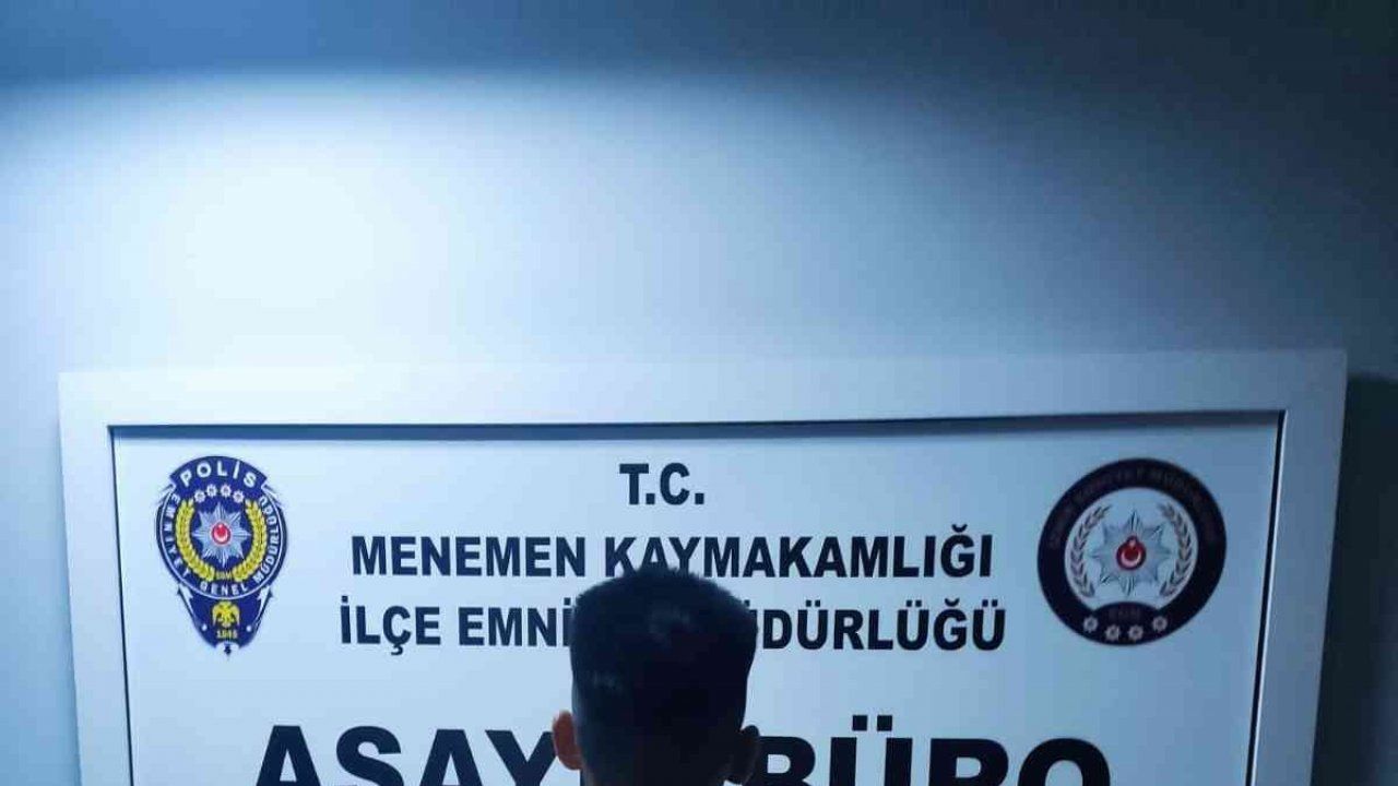 İzmir’de husumetlisi tarafından bıçaklanan genç hayatını kaybetti