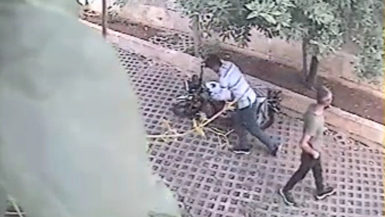 Şanlıurfa’da pes dedirten hırsızlık kamerada