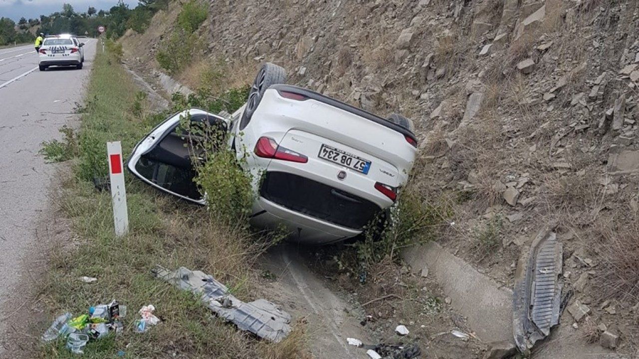 Sinop’ta otomobil su sanalına devrildi: 5 yaralı
