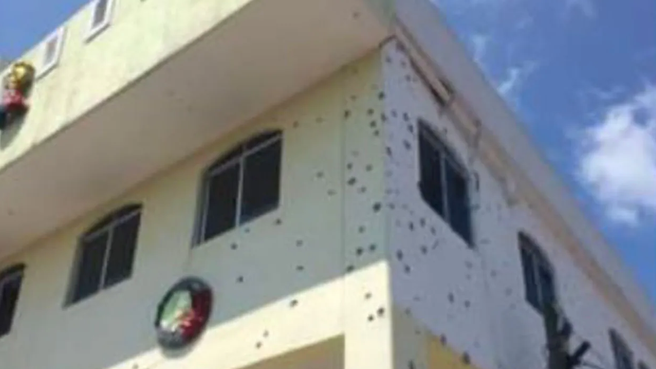 Belediye binasına silahlı saldırı düzenlendi! Başkan dahil 19 kişi hayatını kaybetti