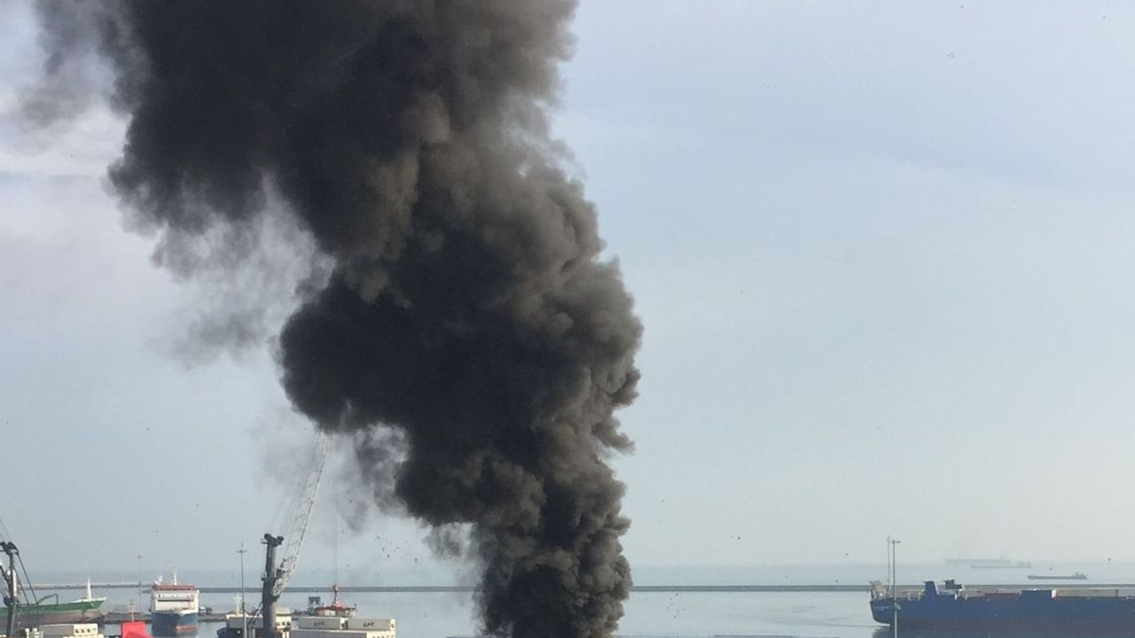 Samsun limanında patlama ve yangın