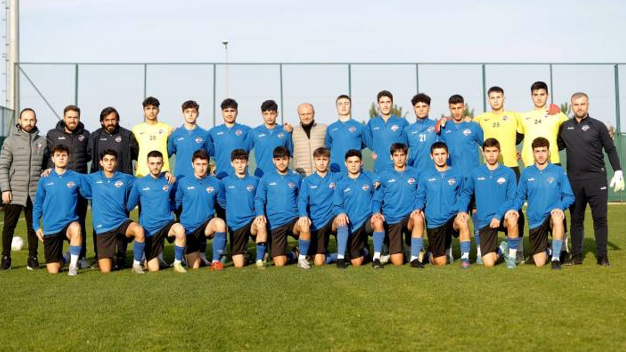 1461 Trabzon'un U18 takımı fırtına estiriyor