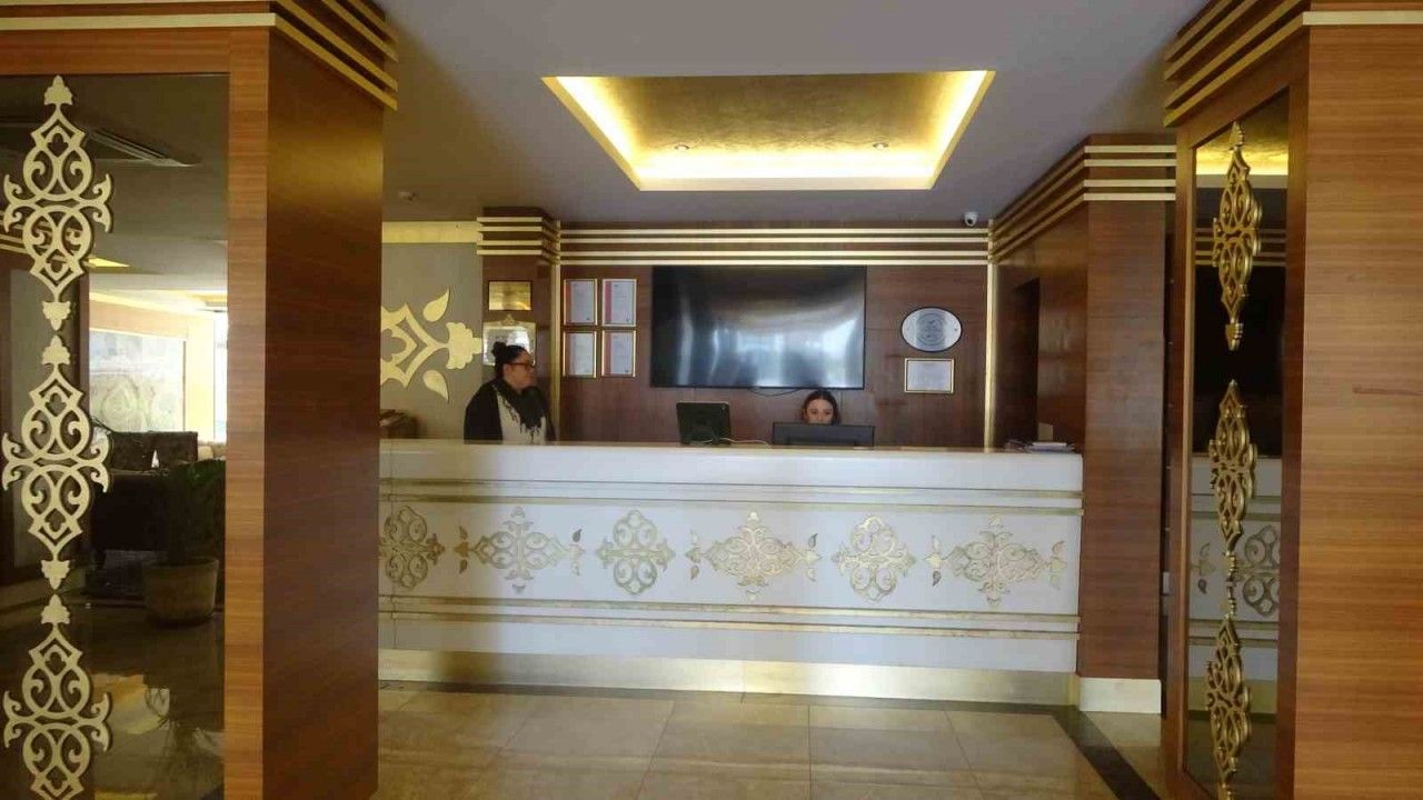 Depremden etkilenen vatandaşlar için Marmaris otelleri kapılarını açtı