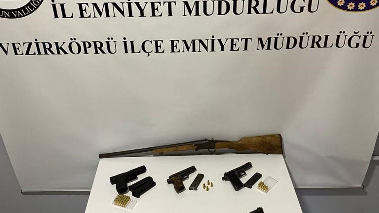 Samsun’da 6 adet tabanca ele geçirildi