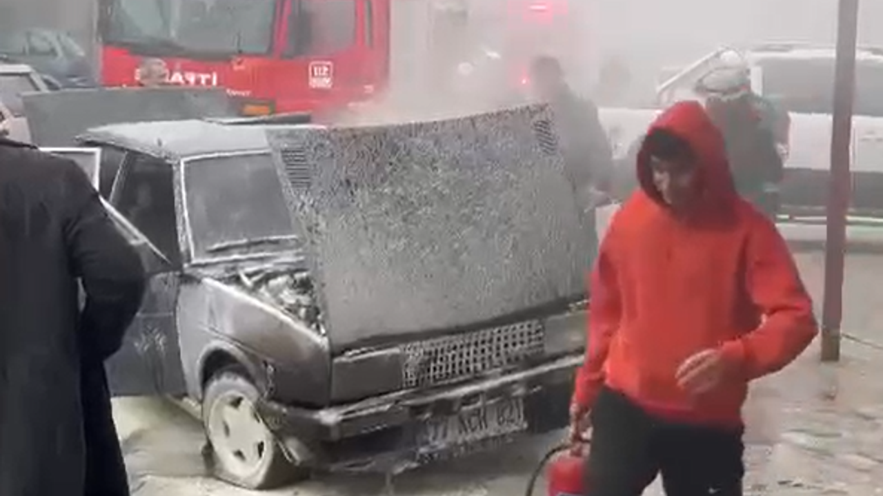 Yalova’da otomobil yangını